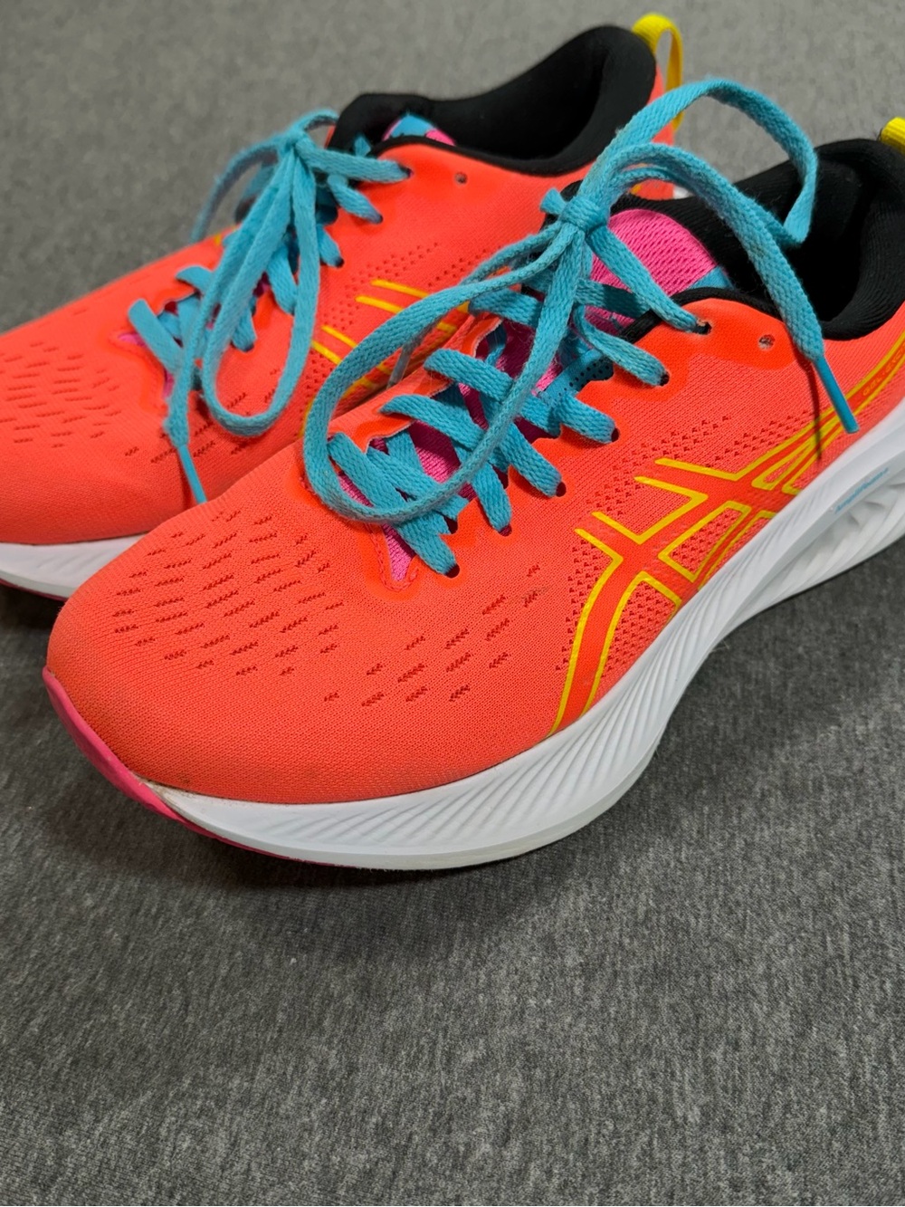 ASICS Gel Excite 10 Women’s Size 7 Neon Orange Running Sneakers 1012B418